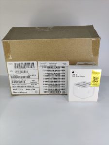 Apple Adapter